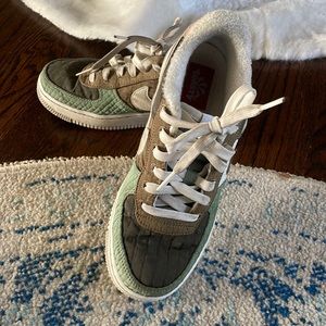 Nike Air Force 1 Toasty youth size 4.5